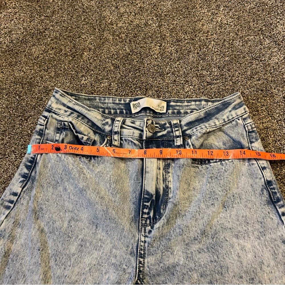 RSQ Vintage Mom Jeans - Picture 7 of 8